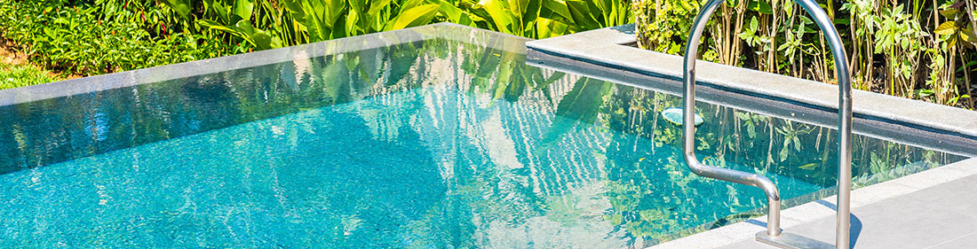 4 consejos para limpiar tu piscina